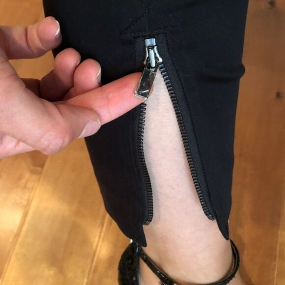 Cache black capris - Picture 5 of 13